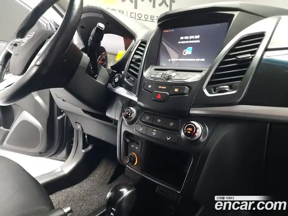 SsangYong Korando 2018 2.2 Автомат в Москве № 1080843, фото 18