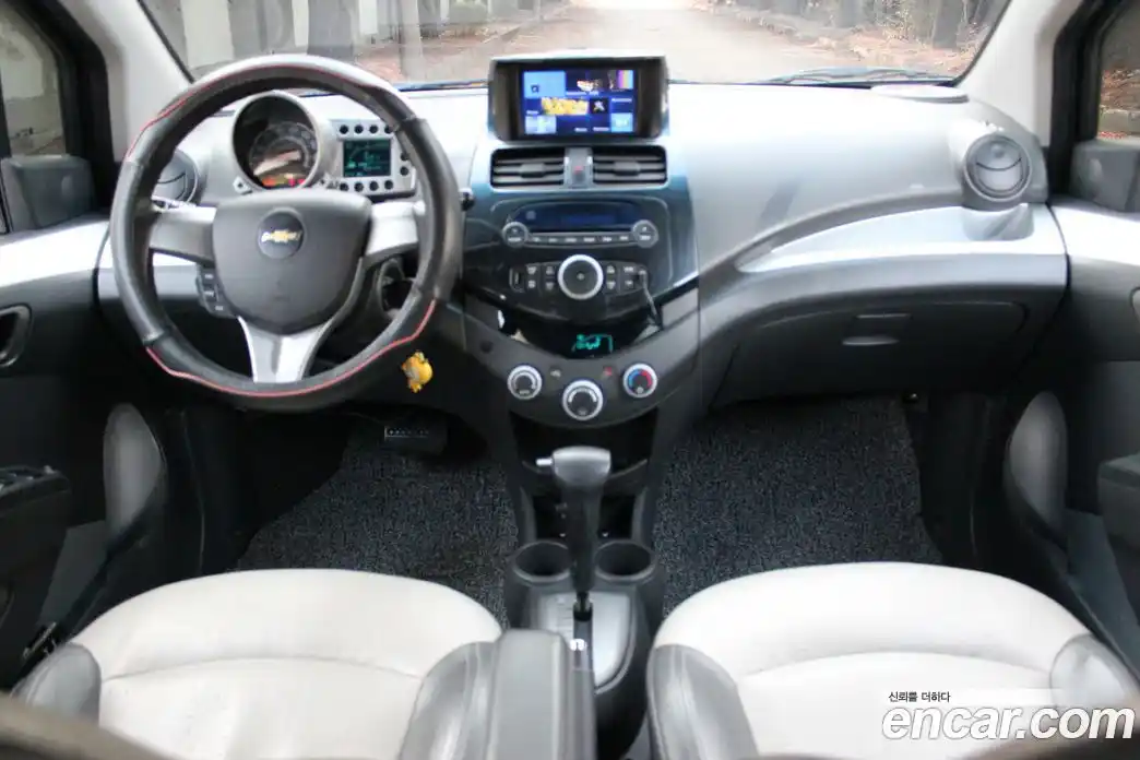 Chevrolet Spark 2011 1.0 Автомат в Москве № 1081772, фото 9