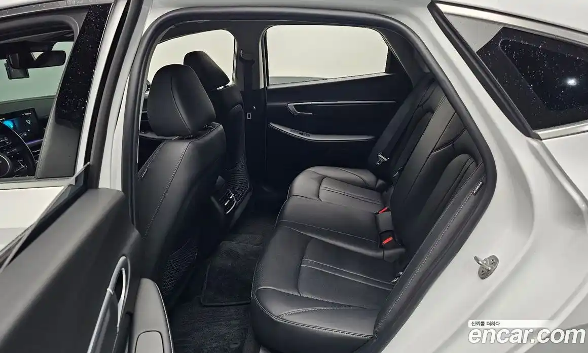 Hyundai Sonata 2024 1.6 гидро в Москве № 109000, фото 12