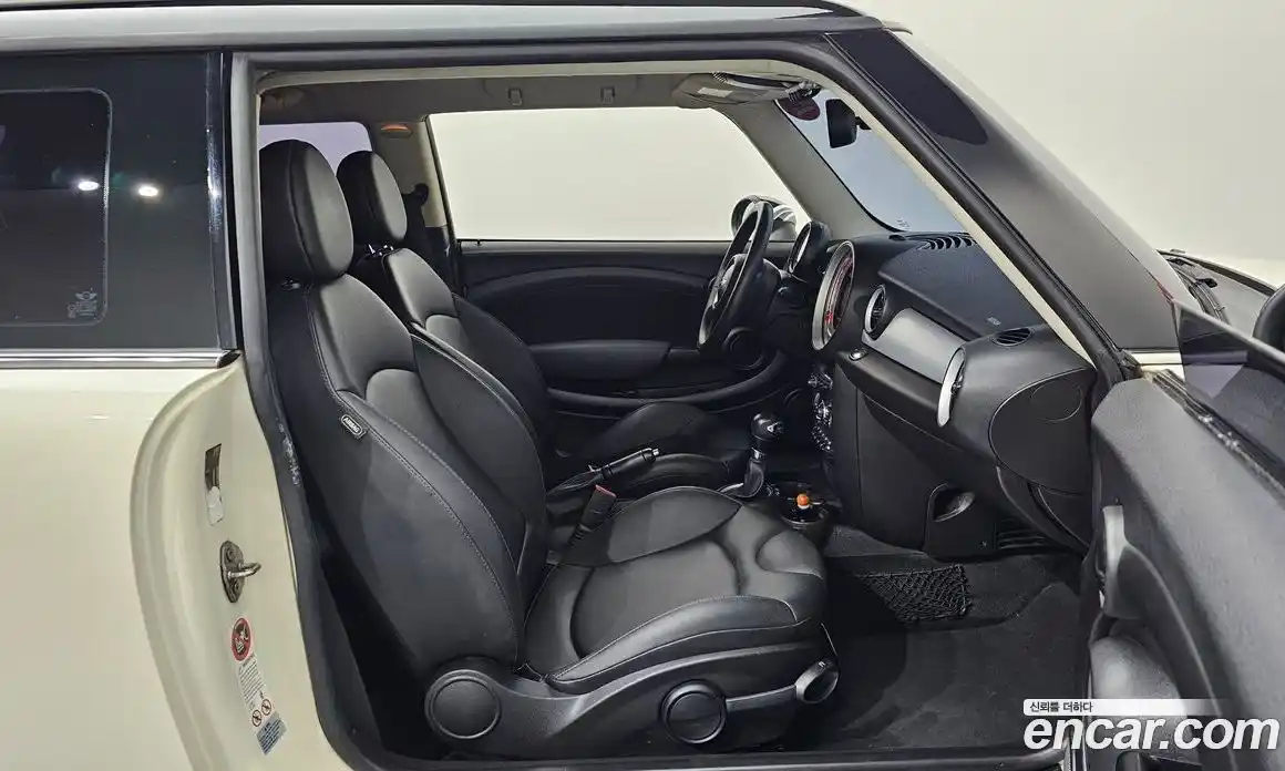 Mini Cooper 2013 1.6 гидро в Москве № 135247, фото 10