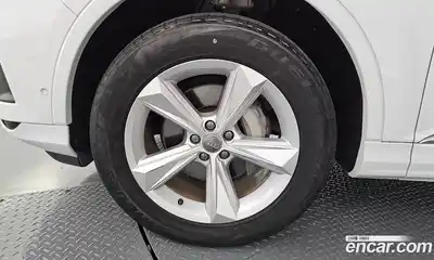 Audi Q7 2021 3.0 гидро в Москве № 162499, миниатюра 5