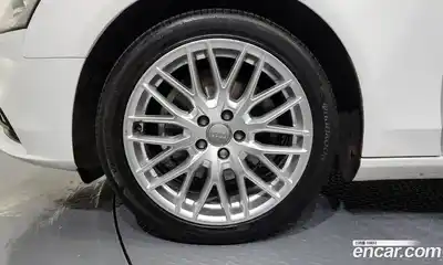 Audi A4 2015 2.0 гидро в Москве № 163572, миниатюра 5