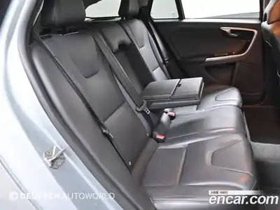 Volvo V60 2017 2.0 гидро в Москве № 164880, миниатюра 12
