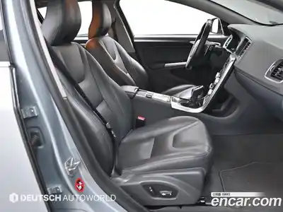 Volvo V60 2017 2.0 гидро в Москве № 164880, миниатюра 10