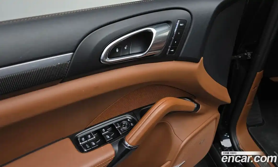 Porsche Cayenne 2017 3.6 гидро в Москве № 165537, фото 17