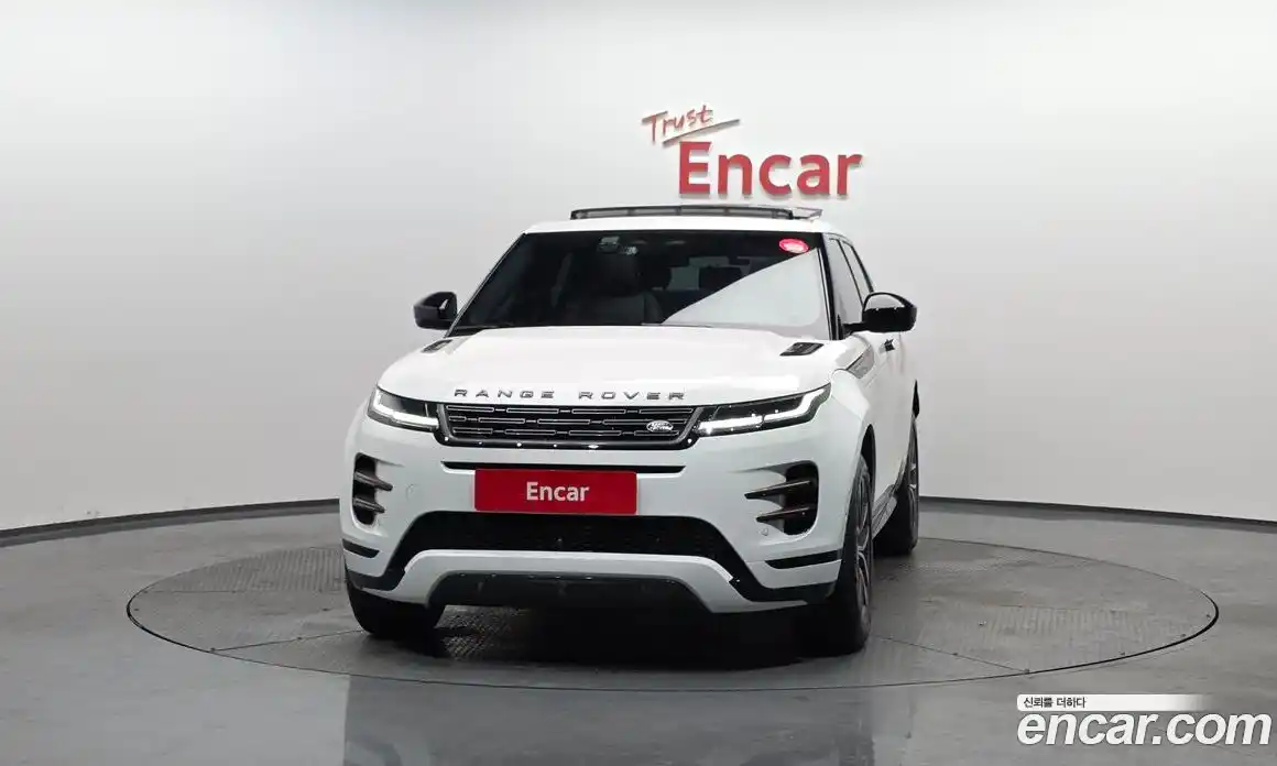 Land Rover Range-Rover Evoque 2024 2.0 гидро в Москве № 166009, фото 3