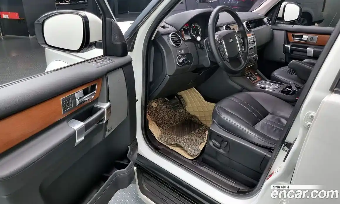 Land Rover Discovery 2015 3.0 гидро в Москве № 166360, фото 11