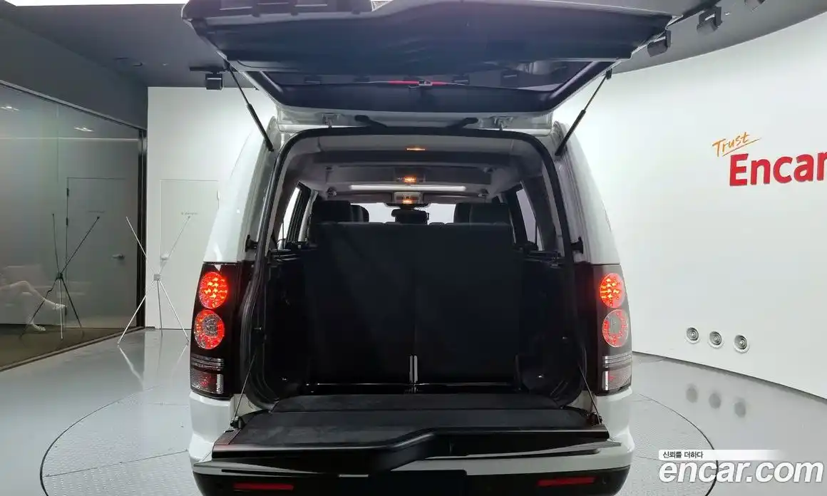 Land Rover Discovery 2015 3.0 гидро в Москве № 166360, фото 20