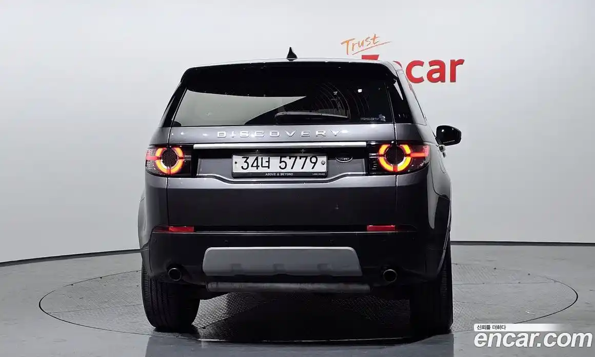 Land Rover Discovery Sport 2017 2.0 гидро в Москве № 166623, фото 4