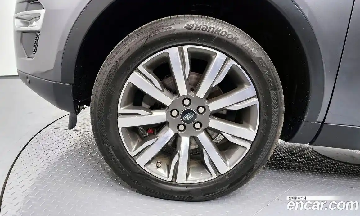 Land Rover Discovery Sport 2017 2.0 гидро в Москве № 166623, фото 5