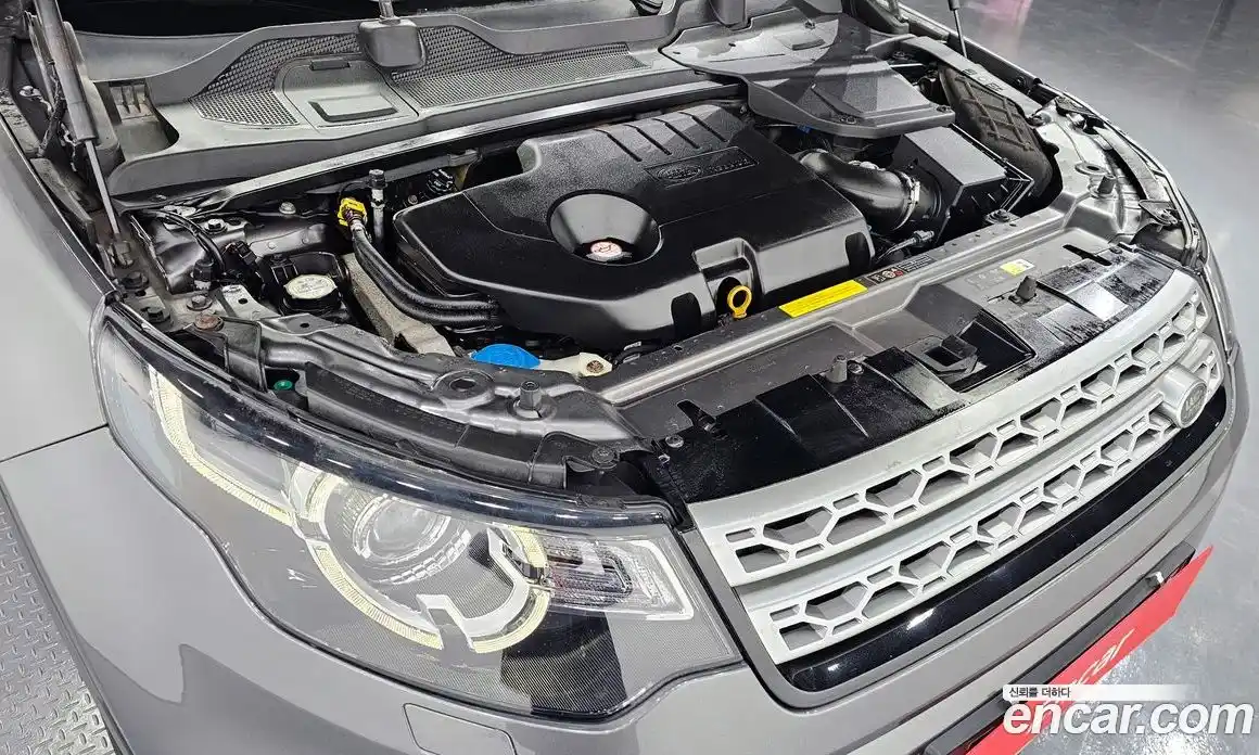 Land Rover Discovery Sport 2017 2.0 гидро в Москве № 166623, фото 6