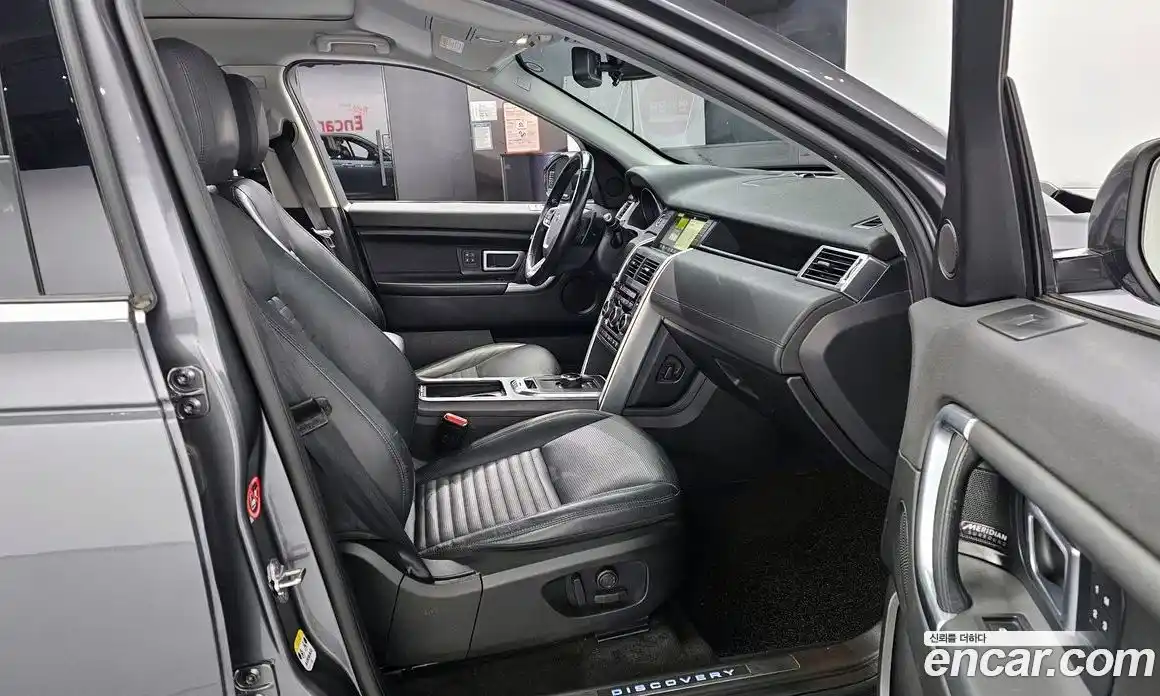 Land Rover Discovery Sport 2017 2.0 гидро в Москве № 166623, фото 10
