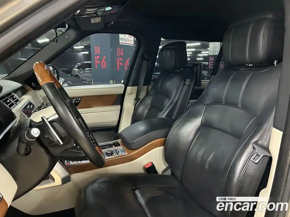 Land Rover Range-Rover 2019 4.4 гидро в Москве № 166785, фото 12