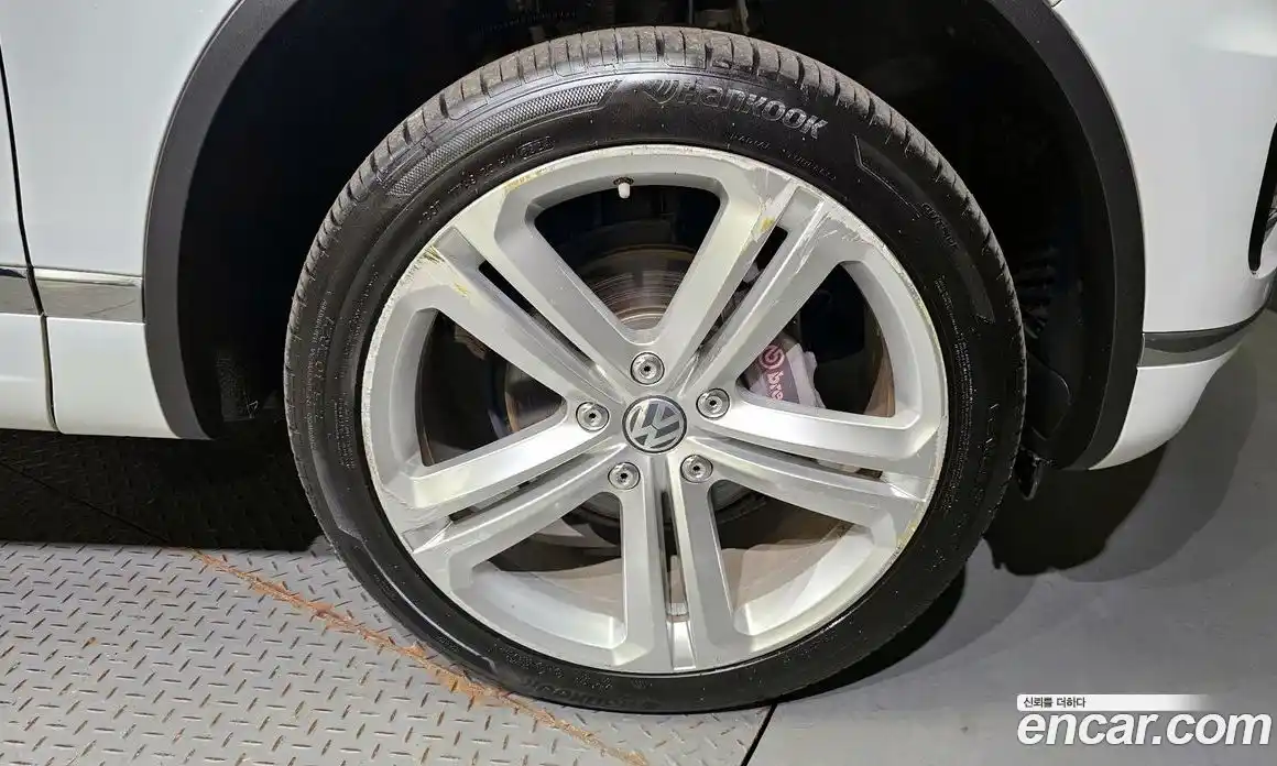 Volkswagen Touareg 2015 3.0 гидро в Москве № 168821, фото 5