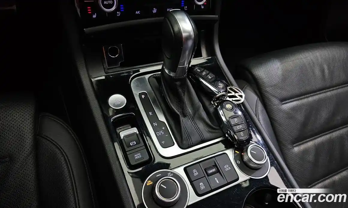 Volkswagen Touareg 2015 3.0 гидро в Москве № 168821, фото 9