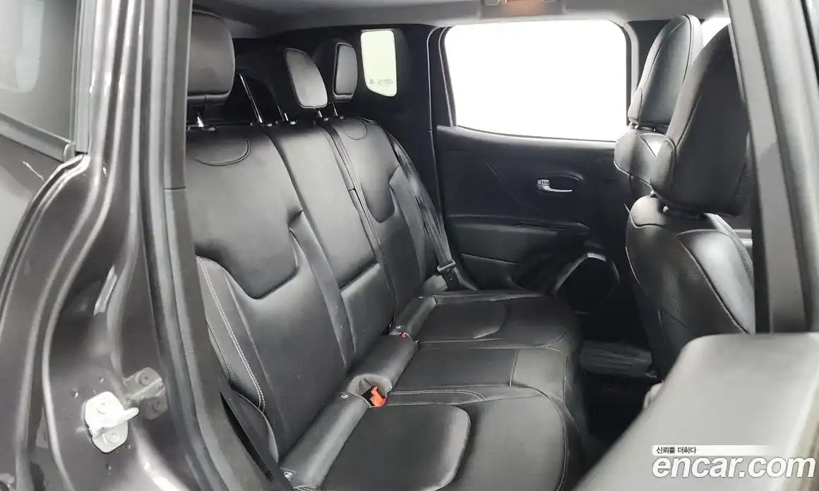 Jeep Renegade 2019 2.0 гидро в Москве № 169844, фото 12