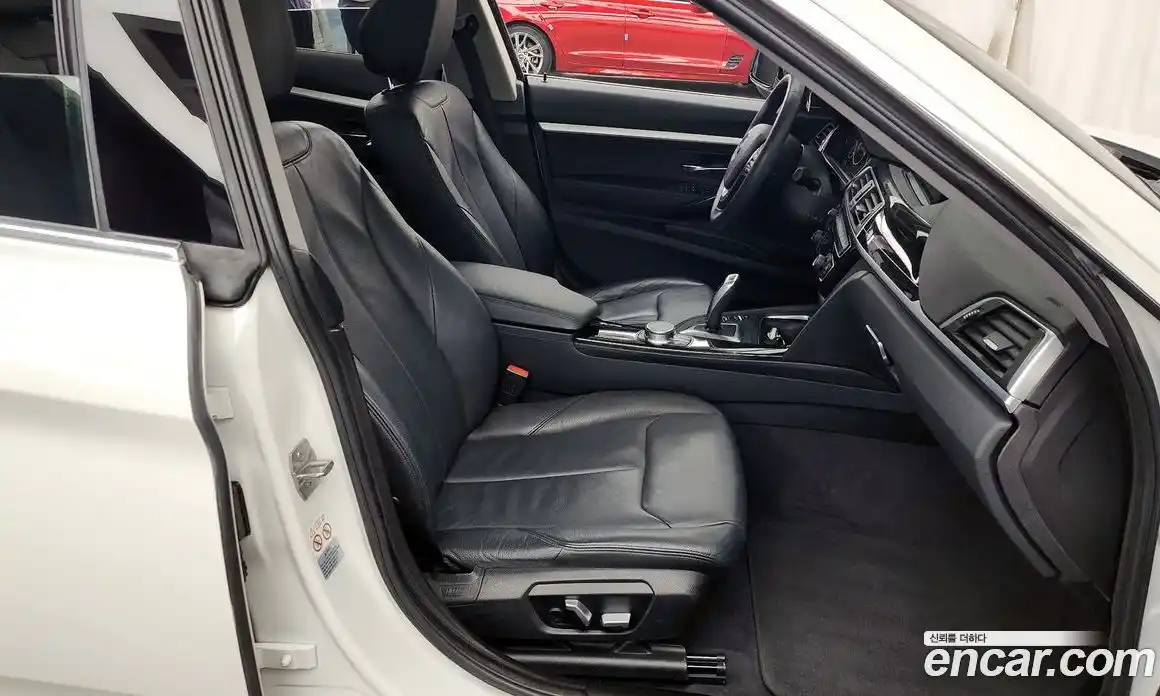 BMW 3-Series 2018 2.0 гидро в Москве № 192716, фото 11