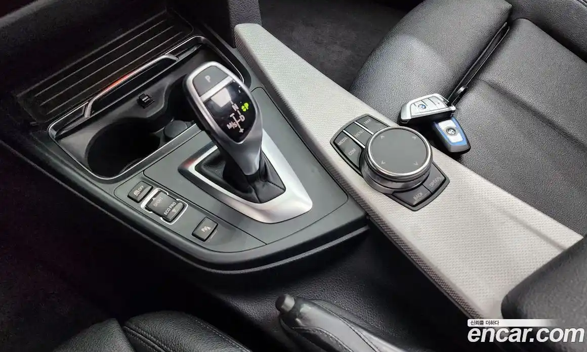 BMW 3-Series 2018 2.0 гидро в Москве № 193069, фото 9