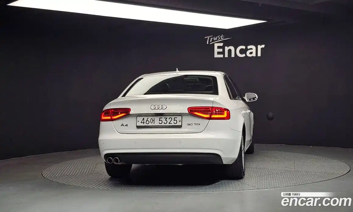 Audi A4 2015 2.0 гидро в Москве № 196369, фото 4