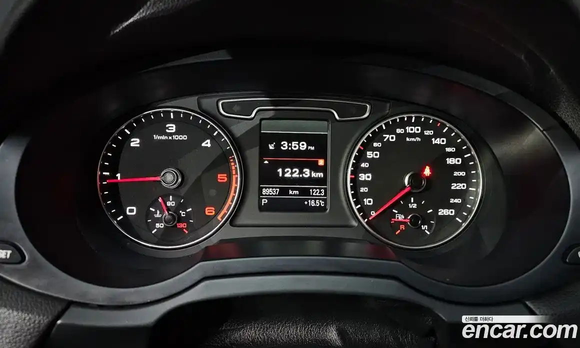 Audi Q3 2015 2.0 гидро в Москве № 196396, фото 8