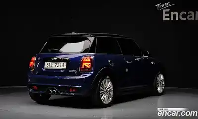Mini Cooper 2017 2.0 гидро в Москве № 198353, миниатюра 2