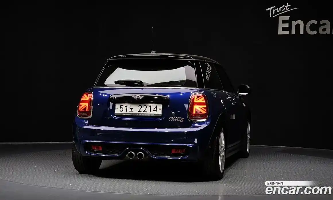 Mini Cooper 2017 2.0 гидро в Москве № 198353, фото 4