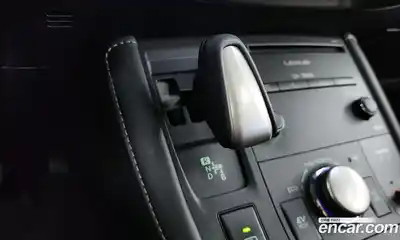 Lexus CT200h 2017 1.8 гидро в Москве № 198792, миниатюра 9