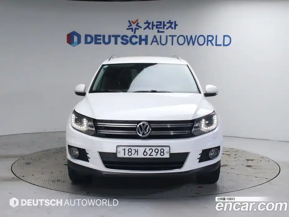 Volkswagen Tiguan 2012 2.0 гидро в Москве № 199331, фото 3