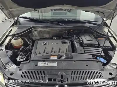 Volkswagen Tiguan 2012 2.0 гидро в Москве № 199331, миниатюра 6