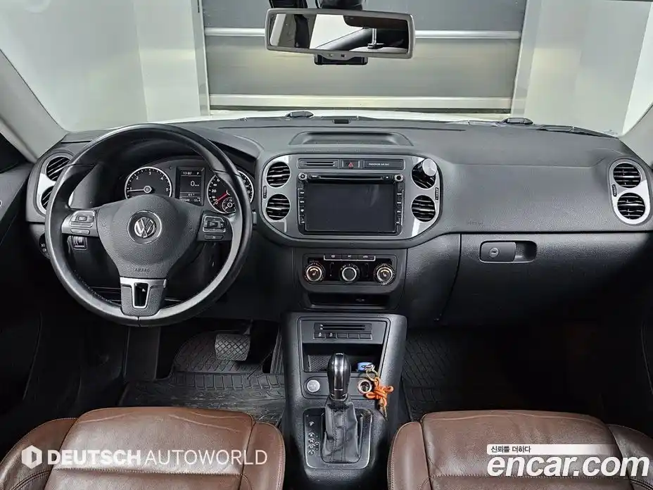 Volkswagen Tiguan 2012 2.0 гидро в Москве № 199331, фото 7