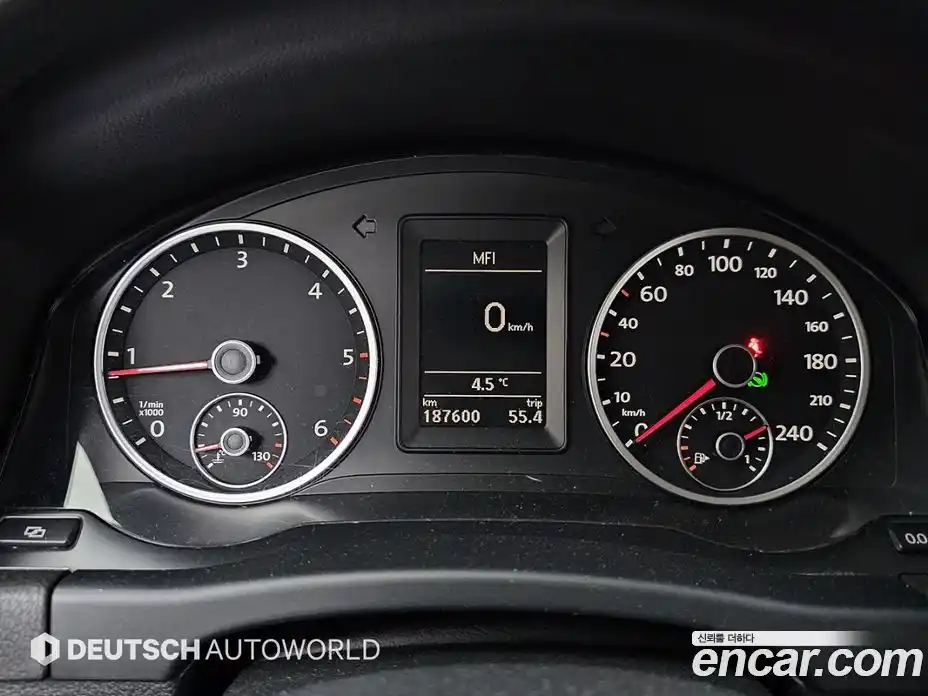Volkswagen Tiguan 2012 2.0 гидро в Москве № 199331, фото 8