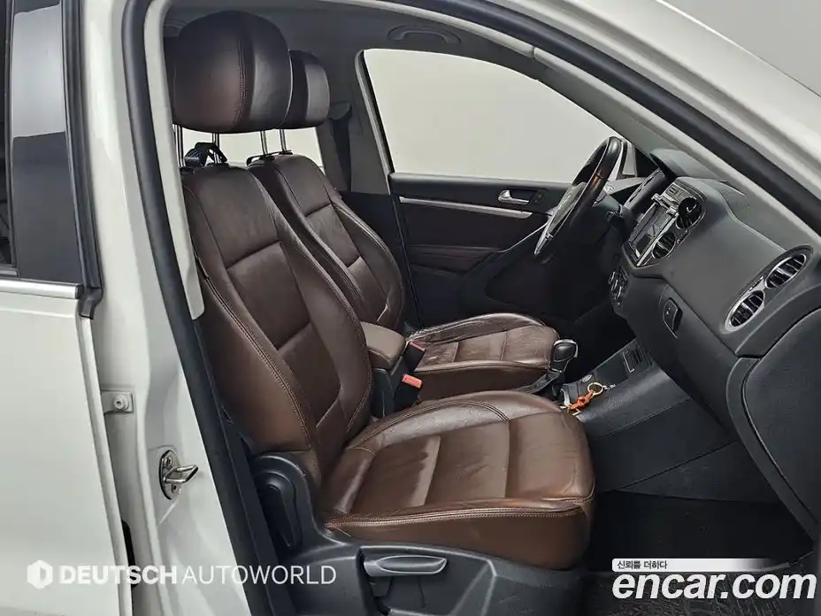 Volkswagen Tiguan 2012 2.0 гидро в Москве № 199331, фото 10