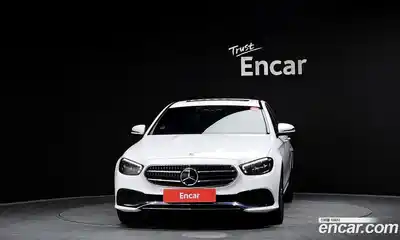 Mercedes-Benz E-Class 2023 2.0 гидро, миниатюра 3