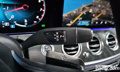 Mercedes-Benz E-Class 2023 2.0 гидро, миниатюра 9