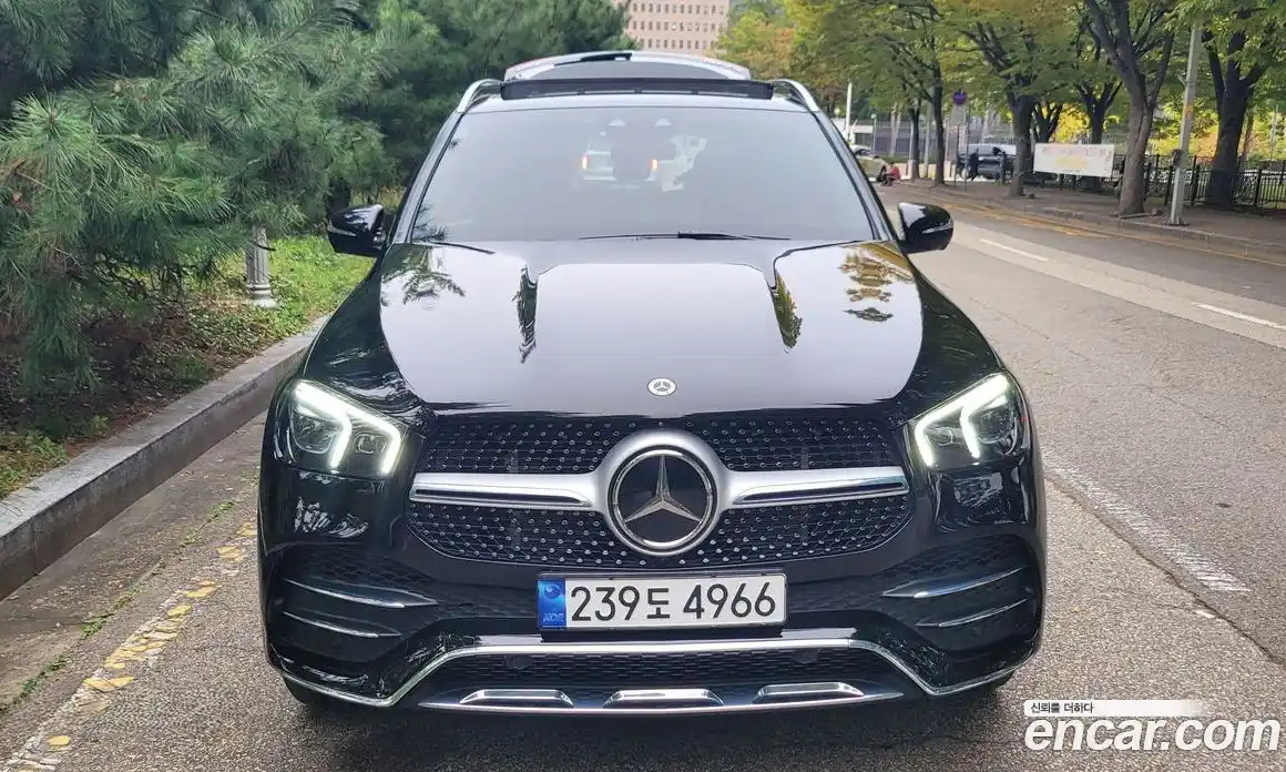 Mercedes-Benz GLE-Class 2023 3.0 гидро в Москве № 207586, фото 3