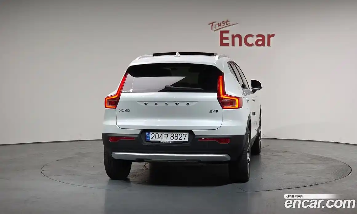 Volvo XC40 2023 2.0 гидро в Москве № 212873, фото 4