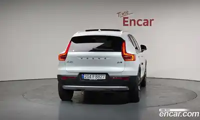 Volvo XC40 2023 2.0 гидро в Москве № 212873, миниатюра 4