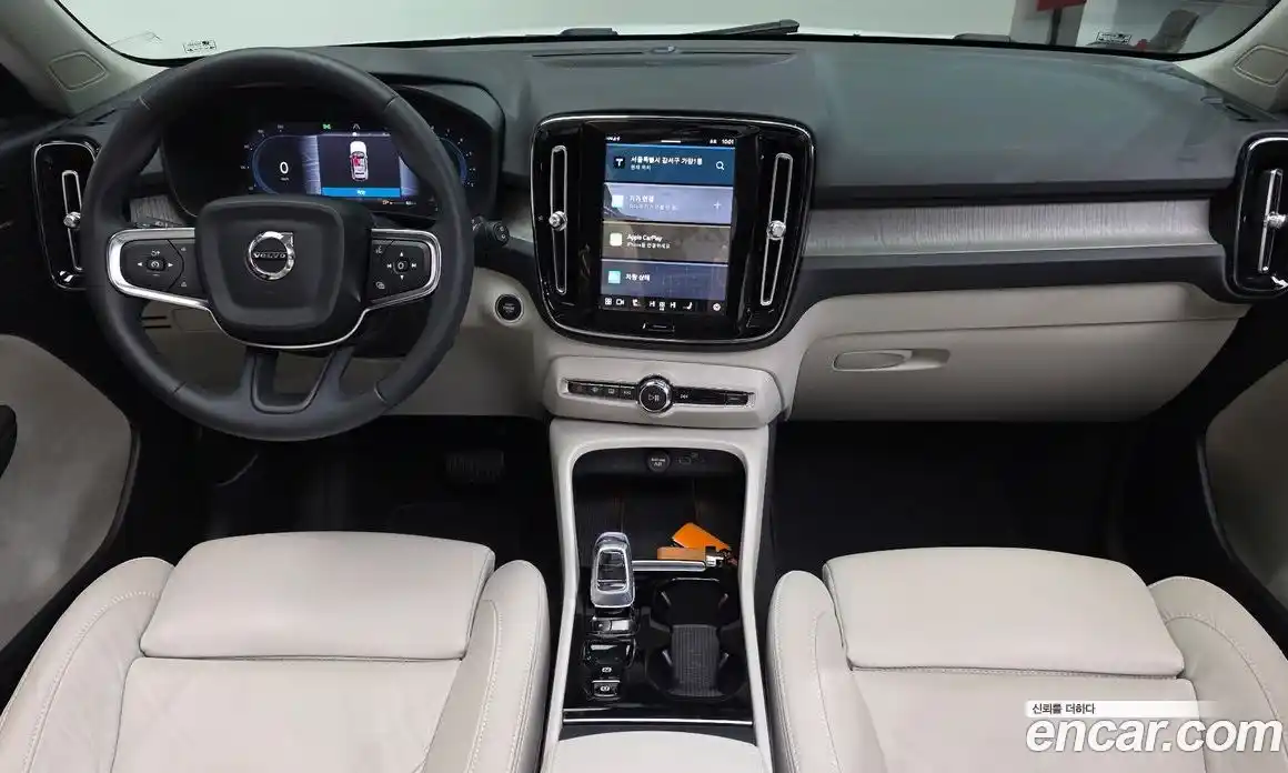 Volvo XC40 2023 2.0 гидро в Москве № 212873, фото 7