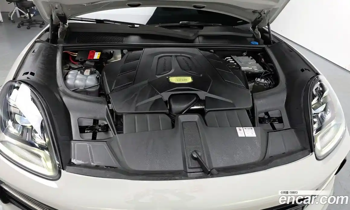 Porsche Cayenne 2022 3.0 гидро в Москве № 213071, фото 6