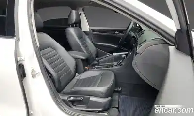 Volkswagen Passat 2015 1.8 гидро в Москве № 215113, миниатюра 11