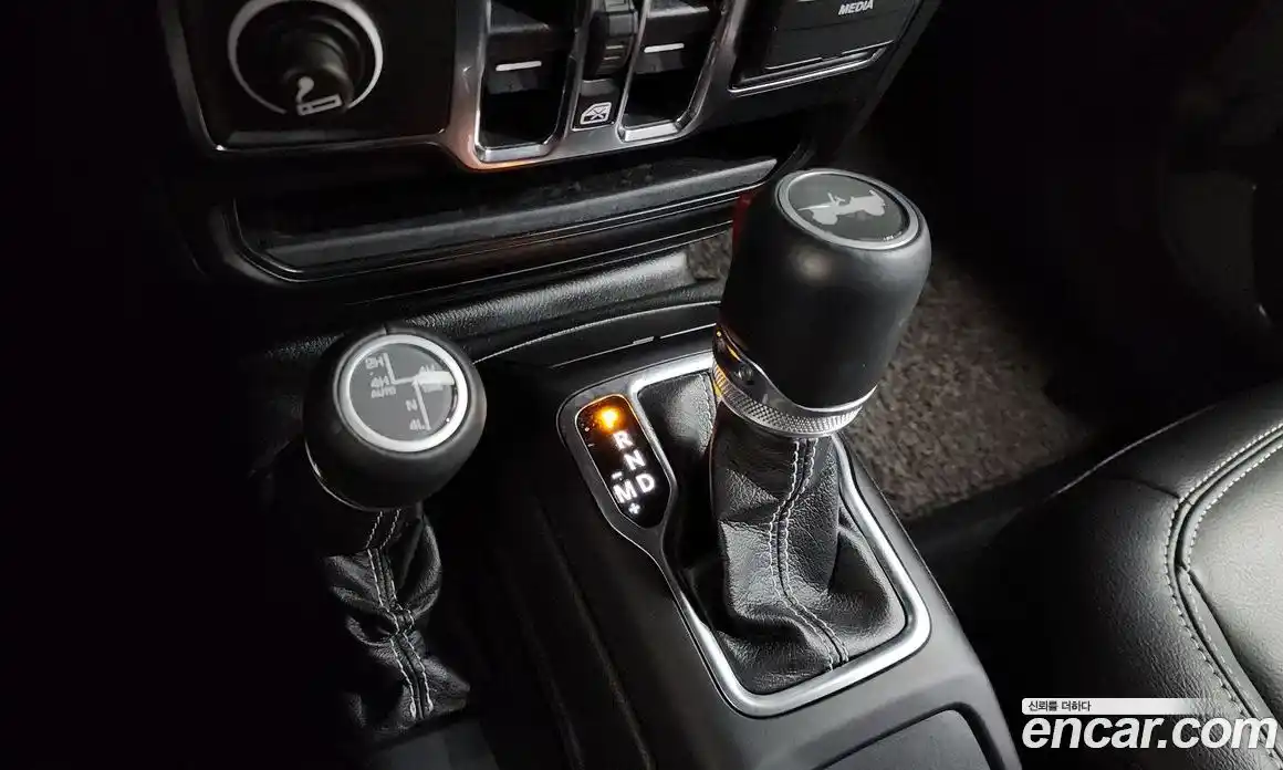 Jeep Wrangler 2021 2.0 гидро в Москве № 215443, фото 9