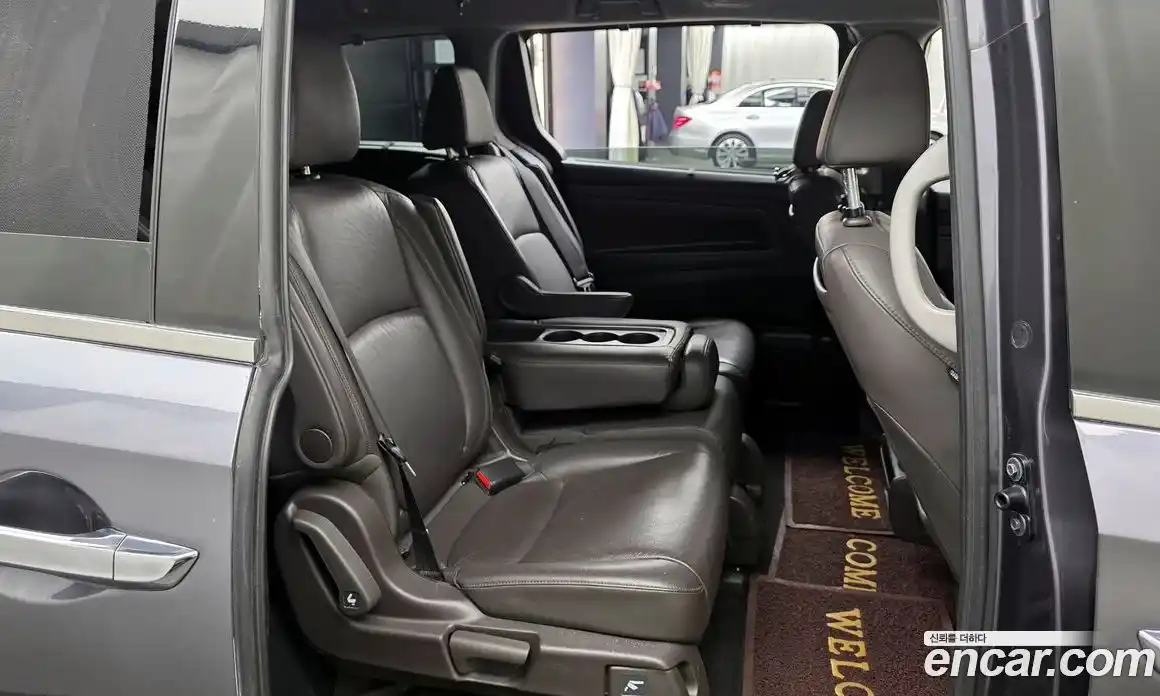 Honda Odyssey 2018 3.5 гидро в Москве № 215695, фото 12