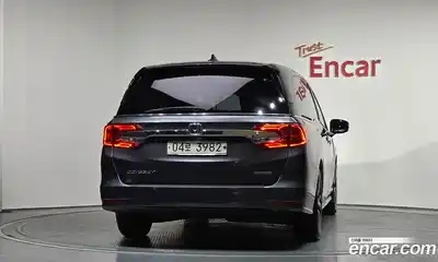 Honda Odyssey 2018 3.5 гидро в Москве № 215695, миниатюра 4