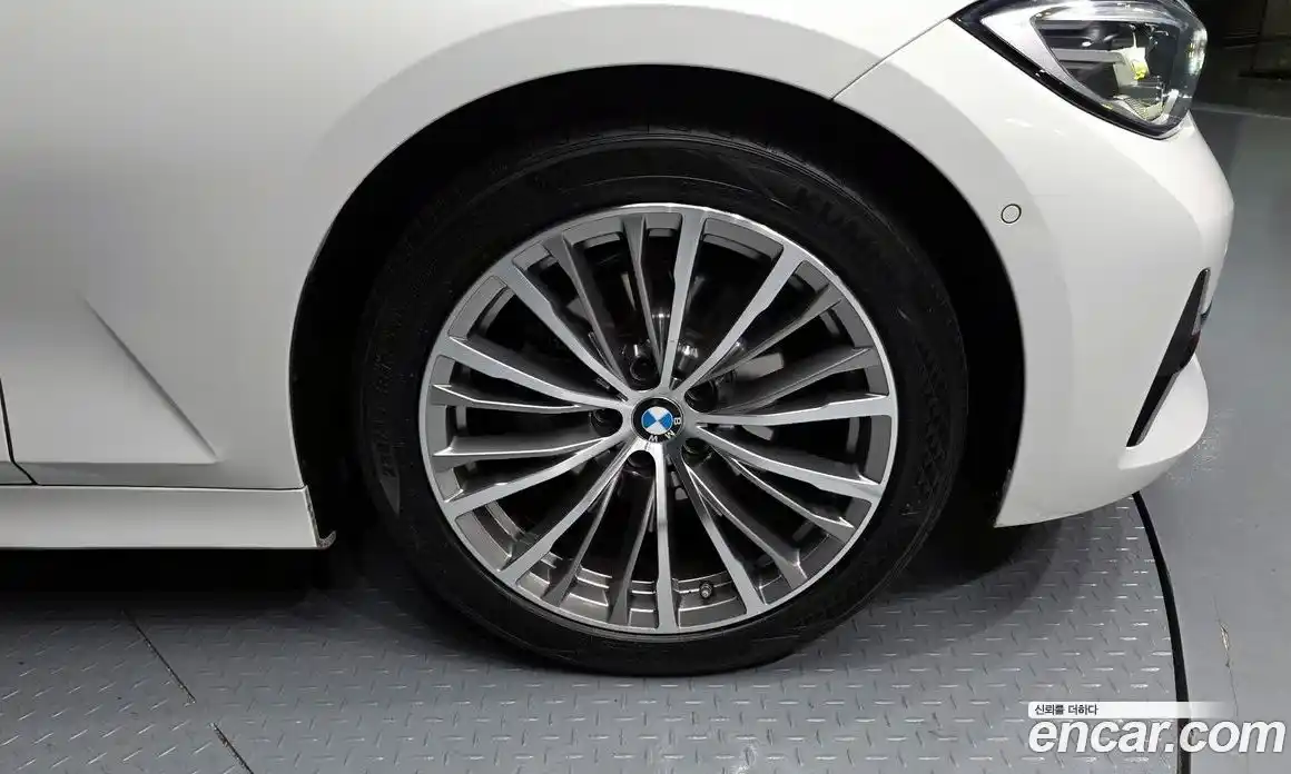 BMW 3-Series 2019 2.0 гидро в Москве № 229186, фото 5