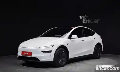 Tesla Model Y, 2025