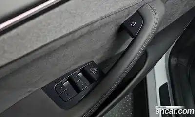 Tesla Model Y 2025 0.2 гидро в Москве № 231502, миниатюра 12