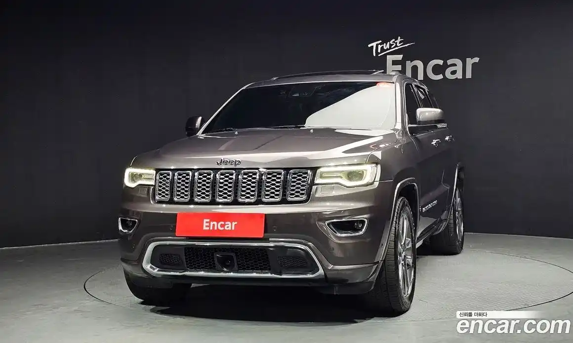 Jeep Cherokee 2017 3.6 гидро в Москве № 232658, фото 3