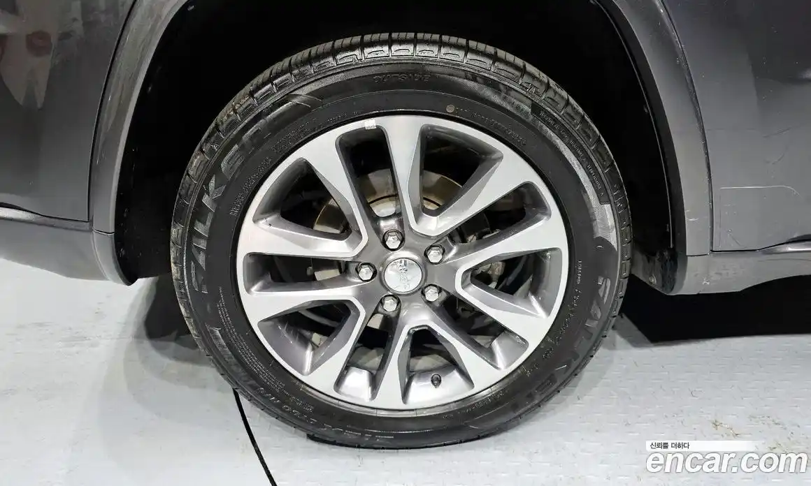 Jeep Cherokee 2017 3.6 гидро в Москве № 232658, фото 5