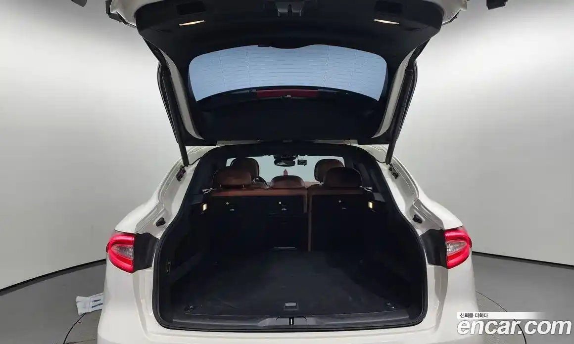 Maserati Levante 2018 3.0 гидро в Москве № 255919, фото 20