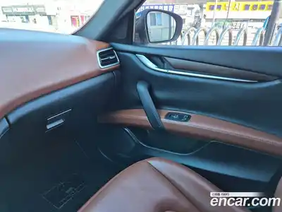 Maserati Ghibli 2017 3.0 гидро в Москве № 256028, миниатюра 11